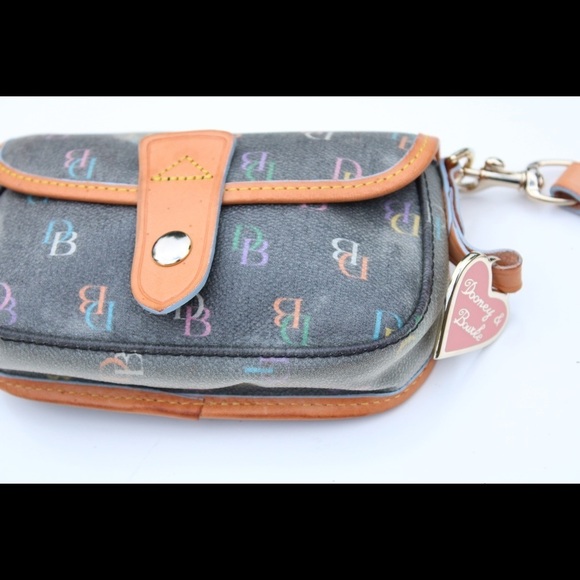 Dooney & Bourke logo wrislet - Picture 4 of 8